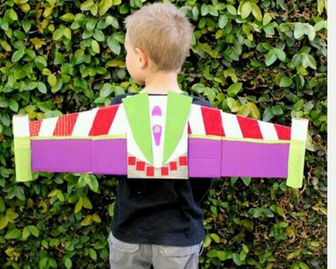 Buzz jetpack Disfraz Buzz Lightyear, Buzz Lightyear Wings, Disfraz Toy Story, Lightyear Party, Woody Party, Buzz Lightyear Party, Toy Story Halloween, Spooky Halloween Crafts, Imprimibles Halloween