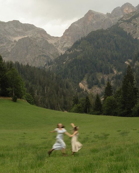 painting the mountains with wild joy / @natanja.eilen & I running around rolling green hills last August, taken with a self timer ⛰️🌞🫶🏻 #austria #austrianmountains #mountains #motionblur #portraitphotography #salzburgerland #creativeselfportrait #selfportrait Nature Run Aesthetic, Yoga In The Mountains, Green Pastures Still Waters, Running In Mountains, Running Holding Hands, Trail Running Aesthetic, Desert Running, Running In Nature, Movement Aesthetic