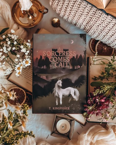 A Sorceress Comes To Call, T Kingfisher, Clean Romance Books, Romantasy Books, Book Pic, Adult Fantasy Books, Book Flatlay, Lover Of Books, Bookstagram Aesthetic