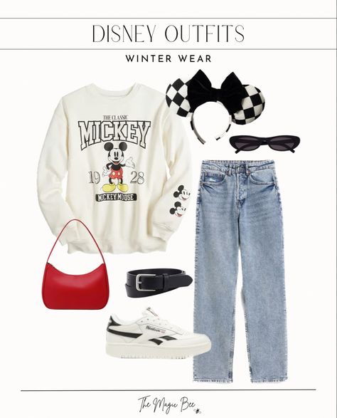 Disney Outfits Winter Women, Disneyland In November Outfits, Disneyland Christmas Outfit Family, Disney World Outfits Winter Cold Weather, Pack With Me For Disney, Black And White Disney Outfits, Disneyworld Outfits Winter, Disneyland In December Outfits, 90s Disney Outfits