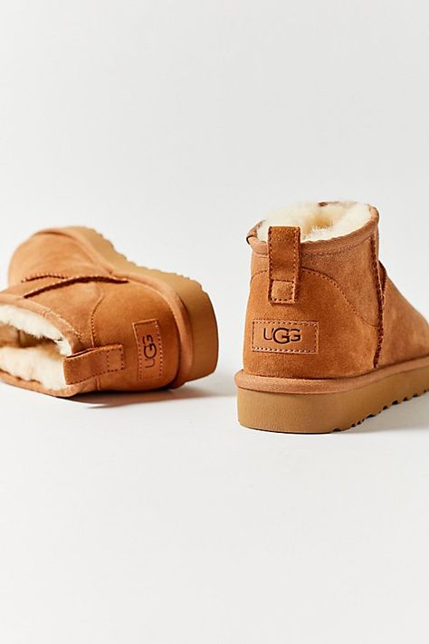 Ugg mini outfit