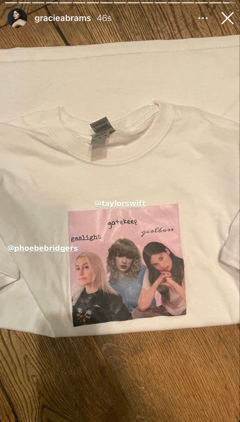 phoebe bridgers, taylor swift, gracie abrams Phoebe Bridgers Taylor Swift, Taylor Swift Gracie Abrams, Gracie Abrams Instagram, Taylor Swift Party, Taylor Swift Shirts, Best Night Of My Life, Monica Geller, Phoebe Bridgers, Gracie Abrams