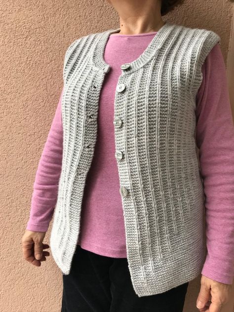 Chic Unisex Vest Knitting Pattern U-neck Button Up Gray - Etsy Turkey Vest Knitting Pattern, Design Knit, Crochet Baby Dress Pattern, Knit Vest Pattern, Crochet Vest Pattern, Cardigan Design, Long Vest, Grey Vest