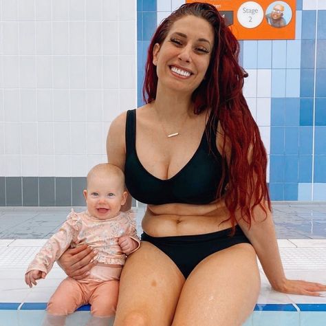 STACEY Solomon has been praised by fans after admitting she ‘felt insecure’ in a bikini pic – but posted it anyway. Fans flocked to Twitter to praise the Loose Women star, 32, on showing off her real curves – just five months after having her sweet baby Rose. Stacey looked sensational in a two-piece as she […] Hiit Workout Routine, How To Fade, Stacey Solomon, New Years Eve Makeup, Winter Workout, Postpartum Body, Learn To Swim, After Pregnancy, Transformation Body