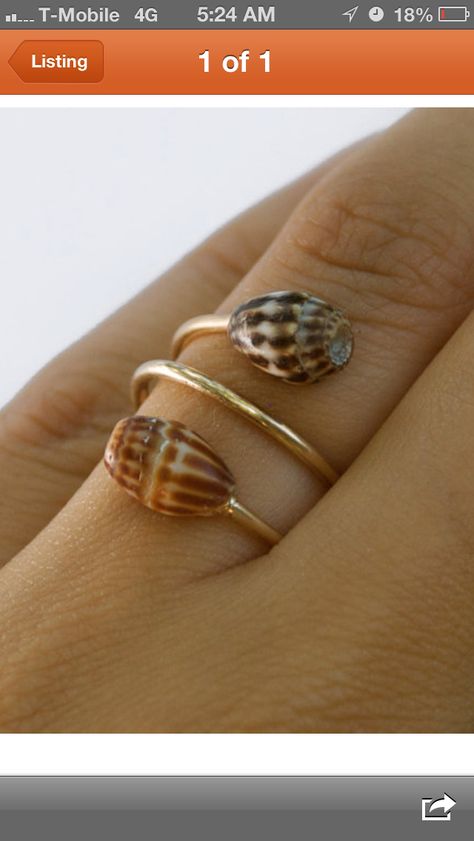 Seashell Jewelry Diy, Diy Wire Jewelry Rings, Art Coquillage, Spiral Shell, Sea Jewelry, Puka Shell, Seashell Jewelry, Shell Ring, Diy Wire Jewelry