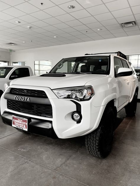 Toyota 4runner Aesthetic, Four Runner Aesthetic, 4 Runner Interior, Four Runner Toyota, 4 Runner Aesthetic, 4runner Aesthetic, Black Toyota 4runner, White Toyota 4runner, Ford Runner