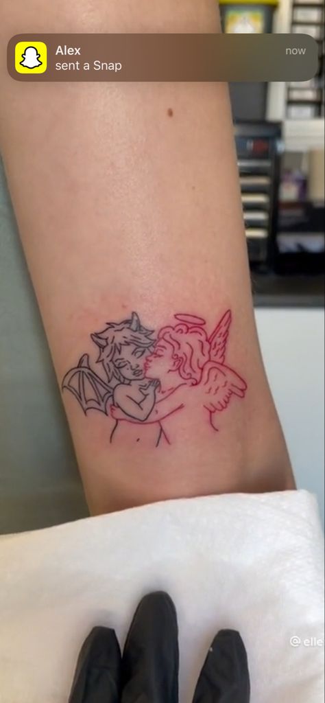 Red Ink Angel Tattoo, Angel Devil Tattoo, Angel Y Diablo, Heart Tattoo On Finger, Underboob Tattoo Designs, Medusa Tattoo Design, Hand Tattoos For Girls, Devil Tattoo, Demon Tattoo