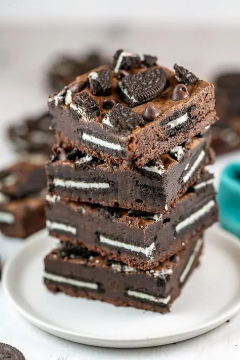 Recipe With Oreos, Basic Brownie Recipe, Oreo Brownies Recipe, Brownies And Cookies, Oreo Crunch, Oreo Brownie, Bunsen Burner, Oreo Flavors, Oreo Brownies