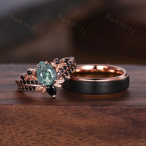 Here we have a Vintage Pear Moss Agate Couples Ring Rose Gold Matching Ring Set His and Hers Wedding Band Green Agate Ring For Men For Women Promise Ring ITEM DESCRIPTION ✦ Handmade, high-quality item! ✦ Material: Sterling Silver/Tungsten/14K Solid Gold ►Sold as a two-piece set ►His ring is Rose Gold and Black Tungsten Carbide. ►His band width: 6mm ►His tungsten ring will not turn green itself and will not cause your skin to turn green.  ✦ Durable - Incredibly Scratch-Resistant to always look gr Mens Crystal Ring, Black And Green Rings, Alternative Wedding Ring Sets, Matching Wedding Rings His And Hers Unique, Couples Rings Matching, Moss Agate Ring For Men, Green Wedding Ring Set, Matching Engagement Rings His And Hers, Engagement And Wedding Ring Sets