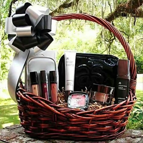 Diy Makeup Gift Basket, Makeup Hamper, Makeup Hampers, Arbonne Gifts, Christmas Baby Birthday, Makeup Gifts Basket, Makeup Basket, Mary Kay Gifts, Makeup Gifts