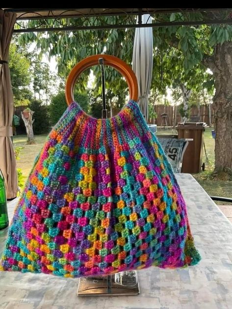 Tote Crochet, Crochet Boho Bag, Crochet Shoulder Bags, Pola Amigurumi, Crochet Bag Pattern Free, Crochet Market Bag, Crochet Handbags Patterns, Crochet Purse Patterns, Crochet Square Patterns