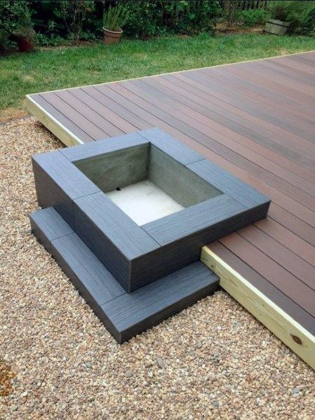 Modern Wood Deck Fire Pit Design Idea Inspiration Fire Pit Plans, Diy Fire Pit Ideas, Platform Deck, Deck Fire Pit, Wooden Deck, Cool Deck, Fire Pit Designs, Diy Fire Pit, Decks Backyard