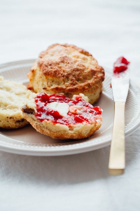 These Irish Soda Bread Scones are fluffy, lightly sweetened, filled with plump golden raisins, and pair perfectly with some butter and jam! Soda Bread Scones, Easy Irish Recipes, Traditional Irish Soda Bread, Recipes To Try At Home, Irish Soda, Irish Soda Bread, Soda Bread, Blueberry Recipes, Recipes To Try