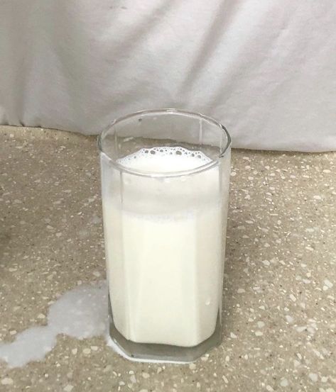 Glass Of Milk Aesthetic, Daily Life Aesthetic, Aesthetic Korean Outfits, Milk Aesthetic, Interior Minimal, White Food, Aesthetic Korean, Korean Kpop, Mood Images