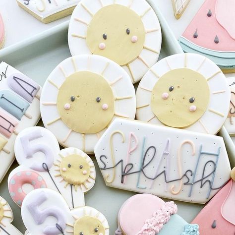 Popsicle Cookies Decorated, Simple Decorated Sugar Cookies, Summer Decorated Cookies, Summer Cookies Decorated, Fall Routine, Cookies Summer, Summer Sugar Cookies, Cookie Making, Sunshine Birthday