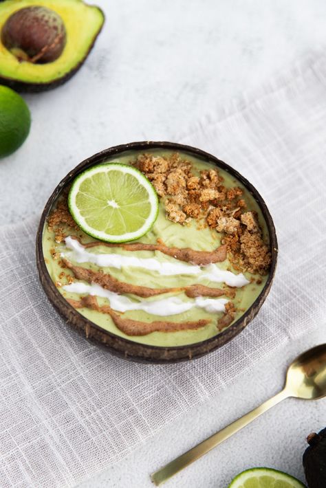 Key Lime Pie Smoothie, Lime Smoothie, Desiccated Coconut, Oat Crumble, Coconut Yogurt, Smoothie Ingredients, Lime Pie, Ripe Avocado, Key Lime Pie