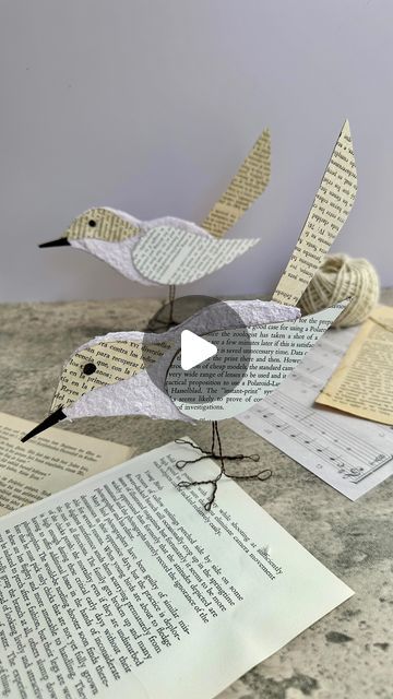 Recycled Book Crafts, Craft For Spring, Bird Paper Craft, Bird Craft, Paper Bird, Recycled Book, Card Making Tips, Spring Birds, Paper Birds