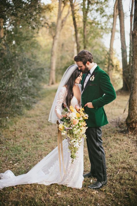 Kacey Musgraves and Ruston Kelly's Charming Tennessee Wedding Ruston Kelly, How To Dress For A Wedding, Wedding Hacks, Kacey Musgraves, Tennessee Wedding, Wedding Dreams, Green Wedding, 5 Things, Wedding Tips