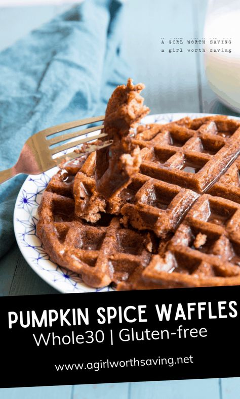 Paleo Pumpkin Waffles, 600 Calorie Meals, Best Waffle Recipe, Pumpkin Spice Waffles, Soft Cake, Protein Waffles, Pumpkin Waffles, Pumpkin Chai, Waffle Toppings