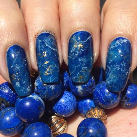 Lapis Lazuli gemstone marble southwestern stone nails nail art American Nails, Marble Nail Designs, Marble Nail Art, Beach Nails, Marble Nails, Crystal Nails, Halloween Nail Art, Minimalist Nails, Glitter Nail Art