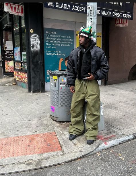 Green Cargo Outfit Men, Outfit Inspo Male, Green Cargo Pants Outfit Men, Green Cargo Outfit, Green Pants Outfit Men, Olive Cargo Pants Outfit, Cargo Outfit Men, Green Cargo Pants Outfit, Cargo Pants Outfit Men