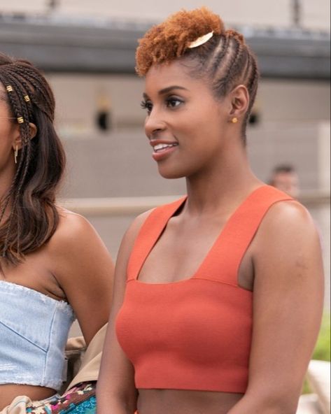 Issa Rae Hairstyles Cornrows, Issa Rae Hairstyles Short, Issa Rae Hairstyles, Hairstyles Cornrows, Big Chop Natural Hair, Natural Hair Haircuts, Twa Hairstyles, Natural Hair Bun Styles, Tapered Hair