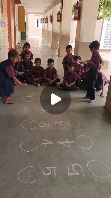 Blessed Souls 💞 😇 on Instagram: "Maths counting activity 😍   #maths #activitybasedlearning #activityforkids #mathslearning #counting #numbers #playtime #schooldays #schoollife #schoolsports" Counting Numbers Worksheet, Nursery Class Activities, Math Counting Worksheets, Math Activities For Kindergarten, Primary Maths Activities, Math Counting Activities, Number Activities Preschool, Activity Based Learning, Easy Math Activities