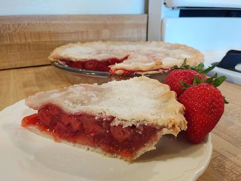 Strawberry Pie with Frozen Strawberries Strawberry Pie Made With Frozen Strawberries, Strawberry Pie Recipe With Frozen Strawberries, Strawberry Pie Filling From Frozen Strawberries, Strawberry Pie Frozen Strawberries, Frozen Strawberry Pie Recipe, Strawberry Pie With Frozen Strawberries, Frozen Strawberry Pie, Frozen Strawberry Recipes, Baked Strawberry Pie