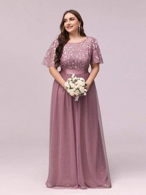 Plus Size Women's Embroidery Evening Dresses with Short Sleeve #kcco #hair #beauty mother art, mother film, mother teresa, dried orange slices, yule decorations, scandinavian christmas Long Dress Green, Summer Prom Dress, Mesh Party Dress, Emerald Green Dresses, Tulle Bridesmaid Dress, Maxi Bridesmaid Dresses, Long Bridesmaid Dress, Dress Dusty, Stunning Gowns