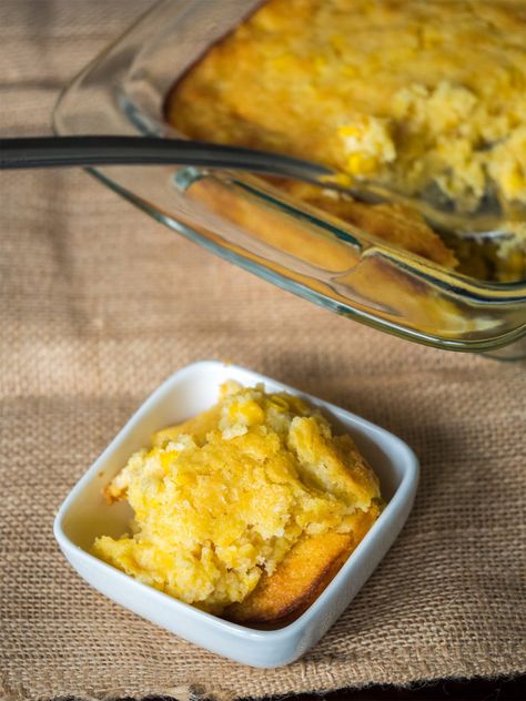 Sweet Corn Spoon Bread, Corn Spoon Bread, Bread Casserole, Jiffy Mix, Spoon Bread, Thanksgiving Side Dish, Biscuit Bread, Food Charlatan, Biscuit Rolls