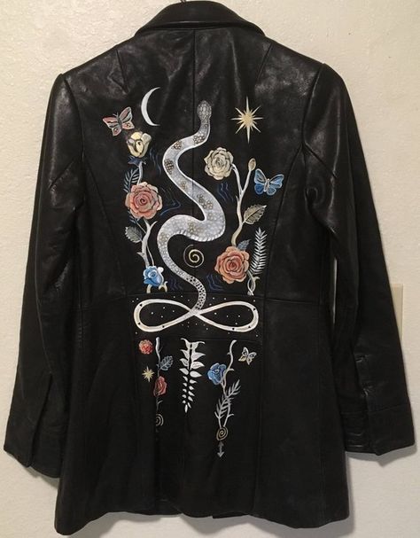 Moonlight Snake and Roses XS Black leather jacket- size 4 hand-painted- gold, silver, rose gold Snake Jacket, Men Celebrities, Cargo Jacket Mens, Painted Leather Jacket, Khaki Parka, Green Cargo Jacket, Celebrities Leather Jacket, Witchy Goth, Celebrity Outfits