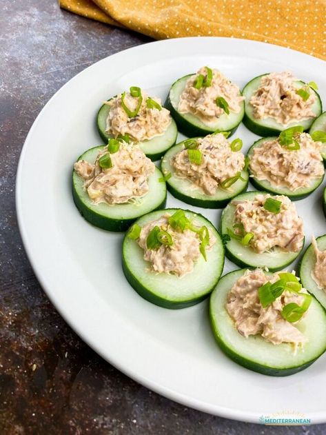 Sweet Potato Appetizers, Tuna Cucumber, Cucumber Snacks, Glazed Sweet Potatoes, Potato Appetizers, Healthy Appetizer, Cucumber Bites, Spicy Tuna, Quick Appetizers