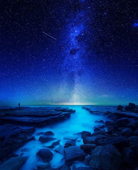 One of the most amazing compositions of a shot encompassing the milky way that I've seen.  Photograph by Goff Kitsawad God's Masterpiece, The Wizard Of Oz, To Infinity And Beyond, The Night Sky, Jolie Photo, Alam Yang Indah, Alam Semula Jadi, Shooting Stars, Beautiful Sky