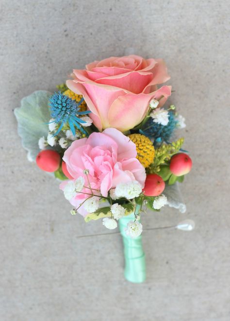 Vintage pastels wedding boutonnière //Celebration Flair Colorful Boutineers, Boutineer Ideas Diy, Pastel Boutonniere, Colorful Corsage, Wedding Coursage, Colorful Boutonniere, Yellow Boutonniere, Prom Boutonniere, Homecoming 2024