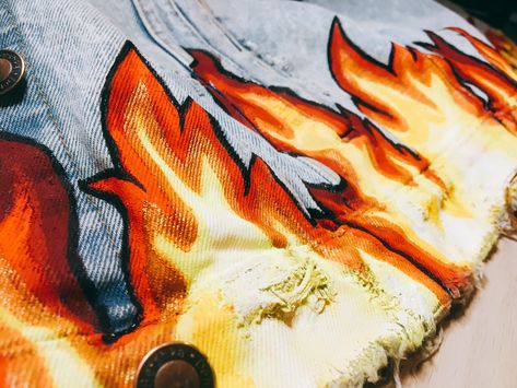 Draw On Jeans Jacket, Drawing On Jeans Ideas, Drawing On Jeans, Drawing Fire, Clothes Painting, Fire Jeans, Custom Jean Jacket, Fire Drawing, Benson Boone