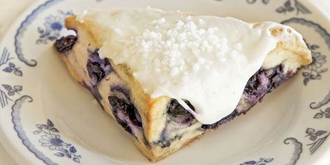 Here's the Recipe for The Merc's Blueberry Scones Best Blueberry Scones, Vanilla Icing Recipe, Irish Desserts, Blueberry Scones, Vanilla Icing, Easy Blueberry, Perfect Brunch, Pioneer Woman Recipes, Mothers Day Brunch