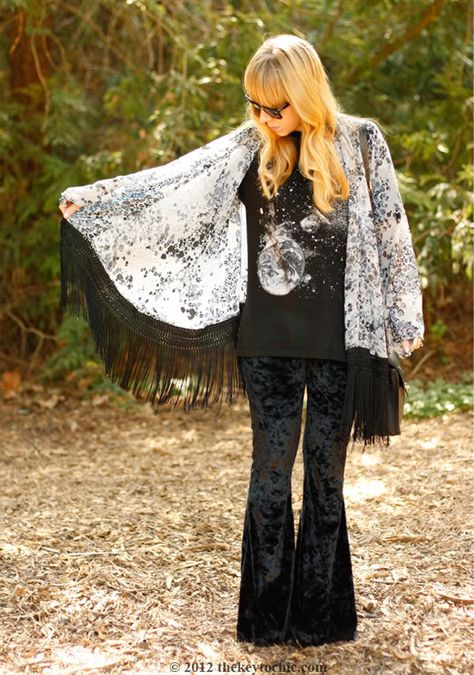 Velvet Bell Bottoms Outfit, Bottoms Outfit, Southern California Style, Velvet Bell Bottoms, Bell Bottoms Outfit, Fall Fashion Trends Women, Los Angeles Fashion, Fringe Kimono, Fashion Forecasting