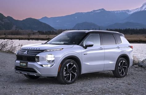 Outlander Phev, Mitsubishi Outlander, A Style, Car Review, Outlander, New Cars, Dream Cars, Suv, Drive