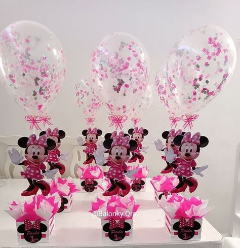 Minnie Mouse Table Decorations, Skye Birthday Party, 21st Birthday Diy, Minnie Baby Shower, Minnie Mouse Birthday Theme, Mickey Mouse Birthday Decorations, Minnie Mouse Birthday Party Decorations, Fiesta Mickey Mouse, Minnie Mouse Birthday Decorations