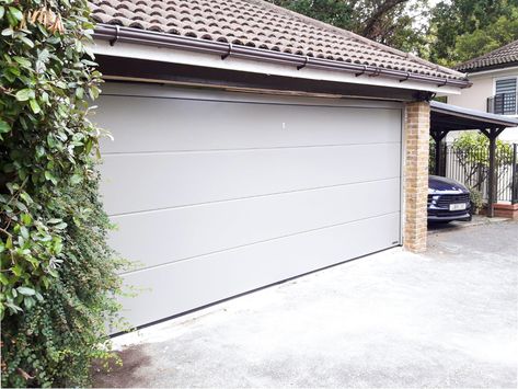 Hormann Garage Door, Garage Doors Ideas, Old Garage Door, Garage Aesthetic, Sectional Garage Doors, Old Garage, Stone Grey, Garage Door, Grey Stone