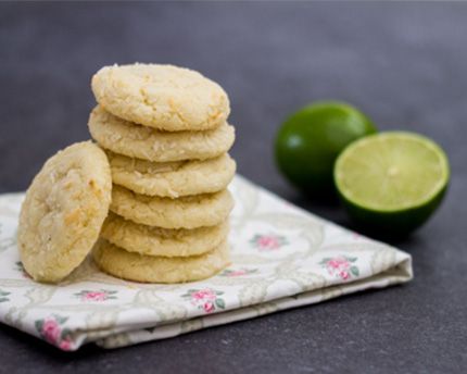 Lime and coconut are a perfect pairing that add a lovely tropical note to these sugar cookies. These buttery treats are absolutely delicious and can be enjoyed any time of year, whether you’re dream Coconut Lime Cookies, Coconut Sugar Cookies, Lime Cookies, Toronto Island, Lime Margarita, Coconut Cookies, Cookie Bar Recipes, Unsweetened Coconut, Lime Zest