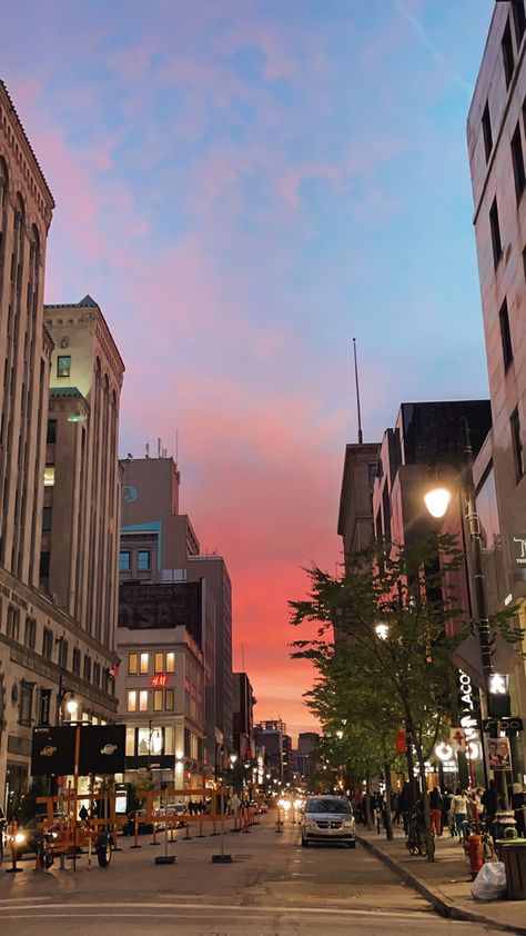 Montreal Downtown Aesthetic, Old Port Montreal Aesthetic, French Canadian Aesthetic, Montreal Astethic, Montreal Canada Aesthetic Summer, Montreal City Aesthetic, Canada Vibes Aesthetic, Life In Canada Aesthetic, Spring Aesthetic City