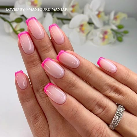 Nails Design Short, Pink Tip Nails, French Tip Nail Designs, Nails French Tip, French Tip Acrylic Nails, French Nail Designs, Nails For Kids, Nails French, Pink Acrylic Nails