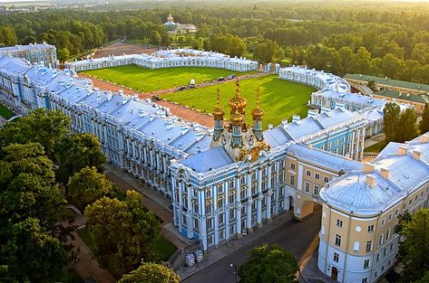 بيوت ملكية, Tsarskoe Selo, Catherine Palace, Castle Mansion, Russian Architecture, Russia Travel, Winter Palace, Catherine The Great, Castle House