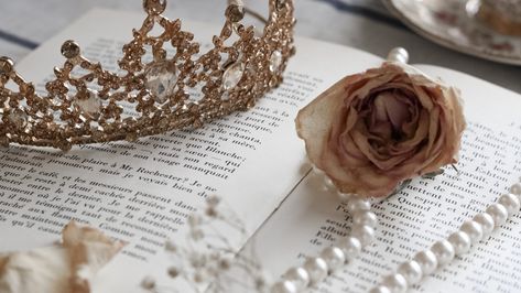 #princesscore #princess #bookstagram #books #aesthetic #aestheticbooks #cottagecore Princess Reading Aesthetic, Princess Book, Princess Core, Books Aesthetic, Fantasy Aesthetic, Book Aesthetic, Little Princess, Literacy, Dream House