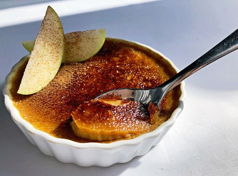 Caramel Apple Creme Brulee Apple Creme Brulee, Caramel Creme Brulee, Maple Recipes, Creme Brûlée, Maple Sugar, Health Desserts, Egg Yolks, Whipping Cream, Eat Dessert First