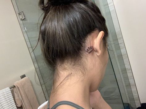 Princess Crown Tattoo Behind Ear, Crown Behind Ear Tattoo, Small Crown Tattoos For Women, Crown Tattoo Behind Ear, Tattoo Ideas Crown, Tattoos For Women Behind Ear, Small Crown Tattoos, Crown Tattoo On Wrist, Crown Neck Tattoo