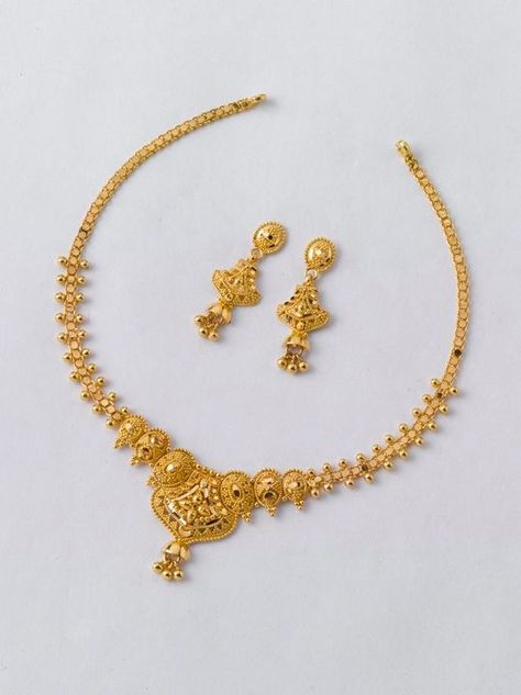 Gold Factory, Gold Jewelry Simple Necklace, Gold Mangalsutra Designs, Gold Necklace Indian Bridal Jewelry, Gold Bridal Jewellery Sets, Gold Necklace Simple, Bridal Necklace Set, Gold Jewelry Stores, Gold Pendant Jewelry