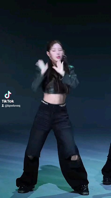 Beğen al/dance fancam k-pop Miyeon Fancam, Kendall Jenner Video, G-idle Miyeon, Steps Dance, Song Kang Ho, Dance Fancam, G I Dle Miyeon, Kpop Fancam, Kpop Girl Bands