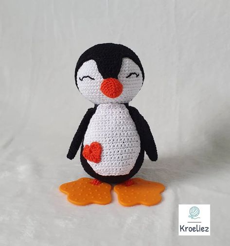 Gratis patronen | Kroeliez Free Pattern, Hello Kitty, Amigurumi, Snoopy, Kitty, Van, Crochet, Pattern, Art